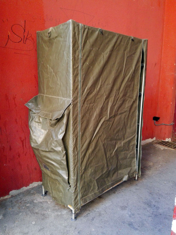 armario desmontable metal loneta 1cremallera rota 161x101x51 1u